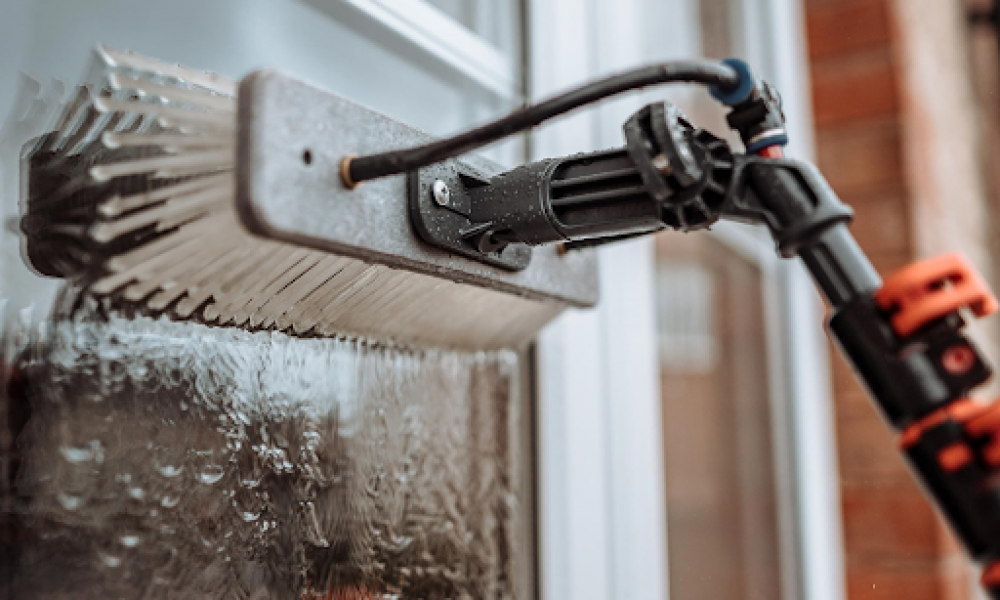 Brush Manufacturers for Glass Cleaning & Polishing