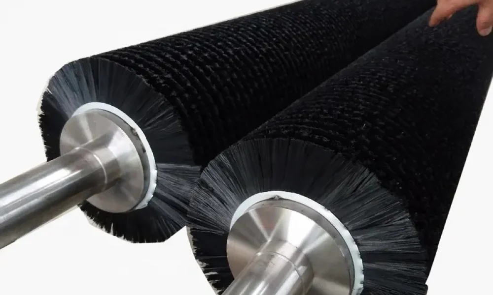 Cylindrical Brush Rollers in Solar Panel Cleaning