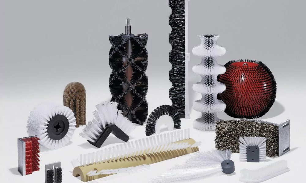 Strip vs. Disc vs. Cylindrical Brushes
